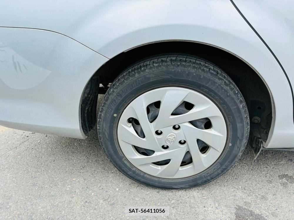 Toyota COROLLA AXIO 2020-04 7702504-26