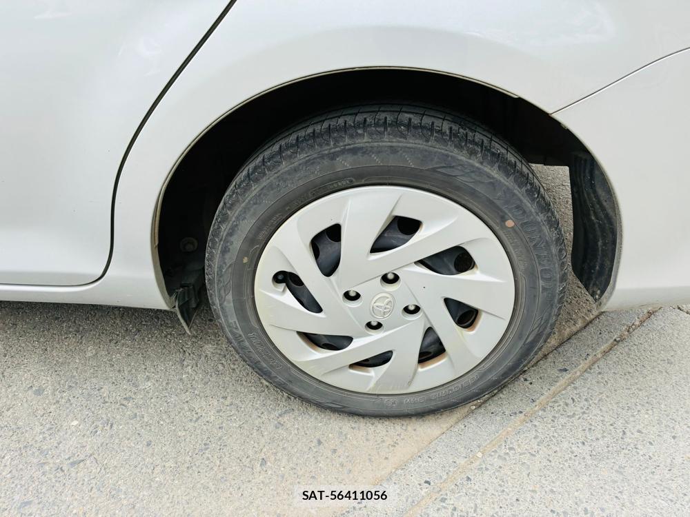 Toyota COROLLA AXIO 2020-04 7702504-29
