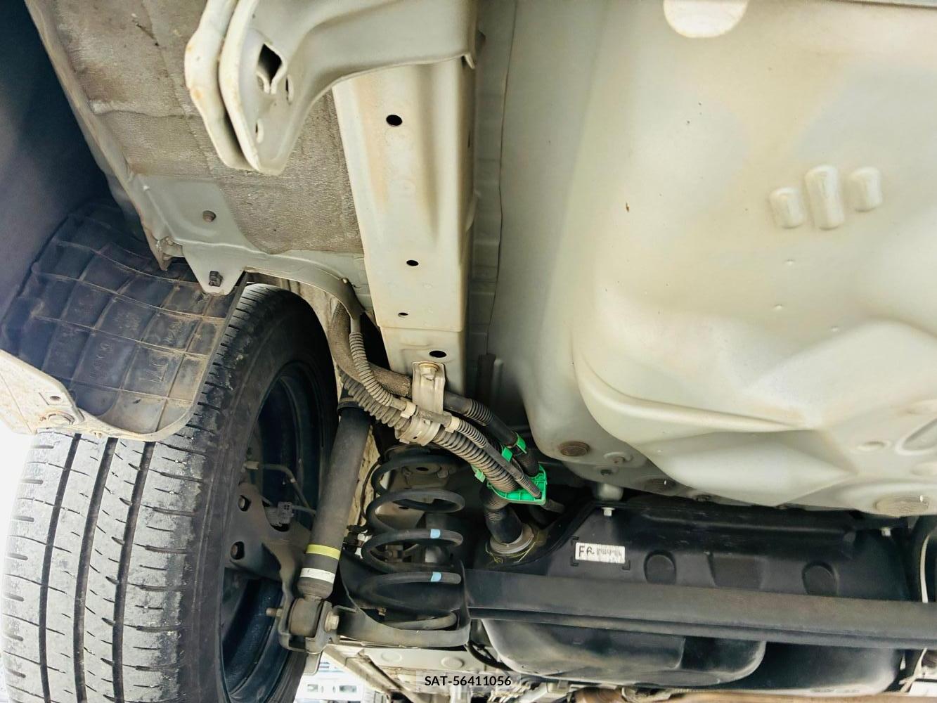 Toyota COROLLA AXIO 2020-04 7702504-34