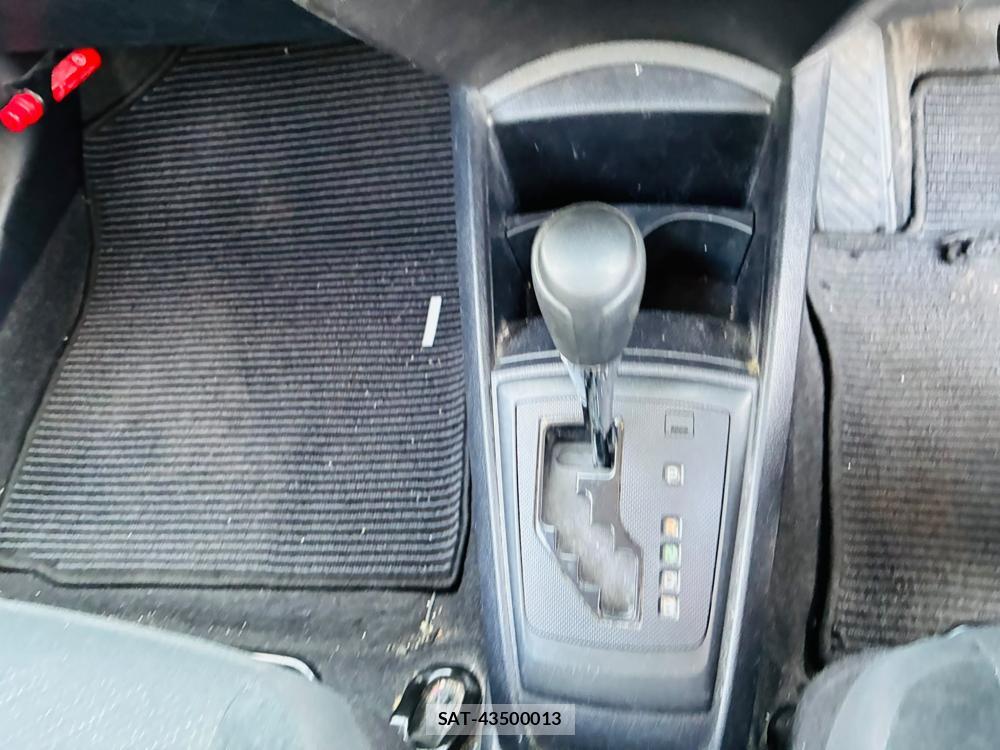Toyota COROLLA AXIO 2019-06 7600674-19