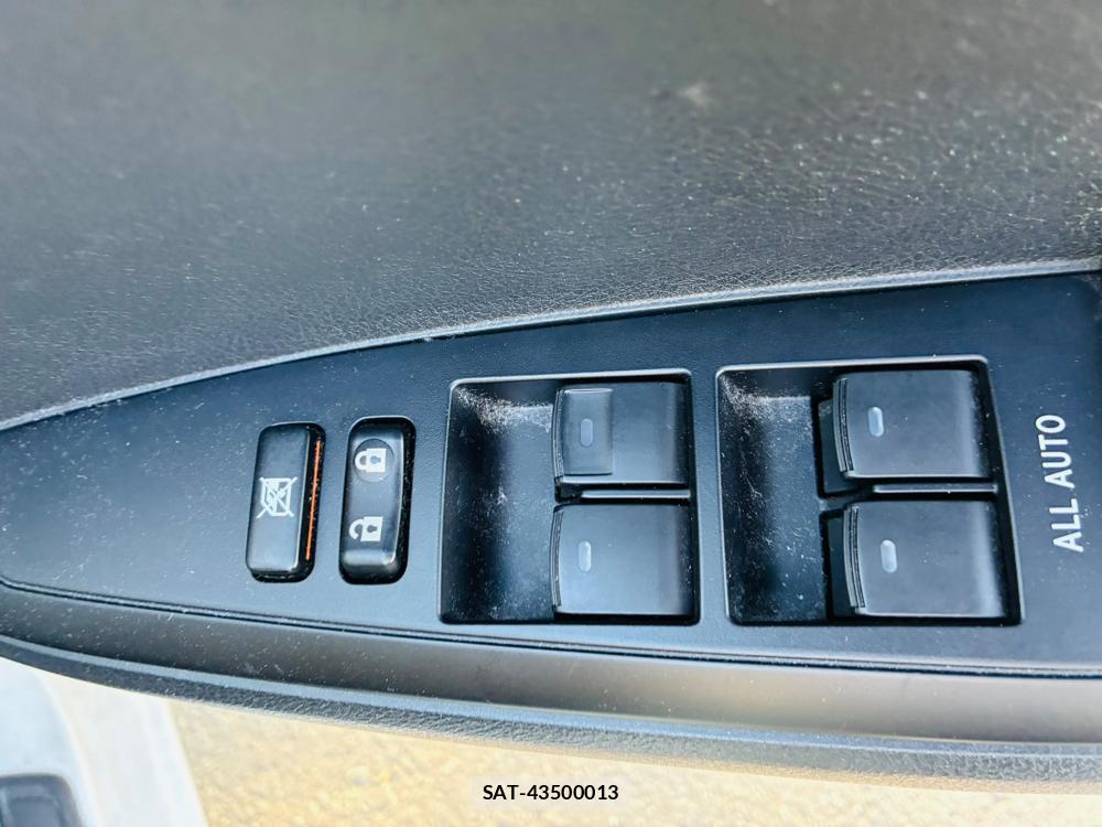 Toyota COROLLA AXIO 2019-06 7600674-21
