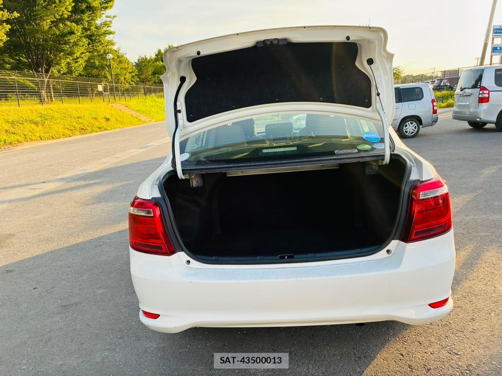 Toyota COROLLA AXIO 2019-06 7600674-25