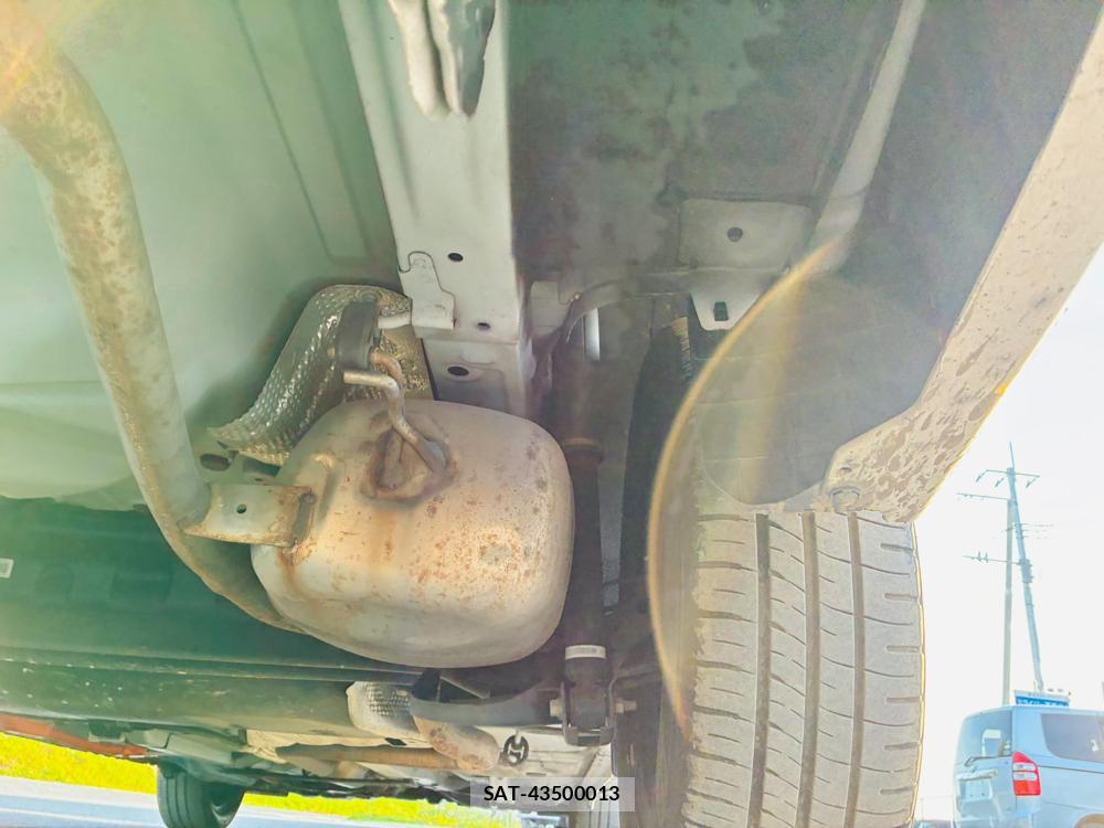 Toyota COROLLA AXIO 2019-06 7600674-35