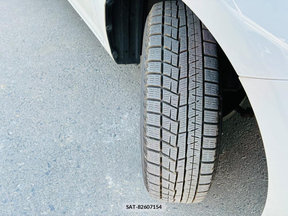 Toyota COROLLA AXIO 2019-06 7795977-31