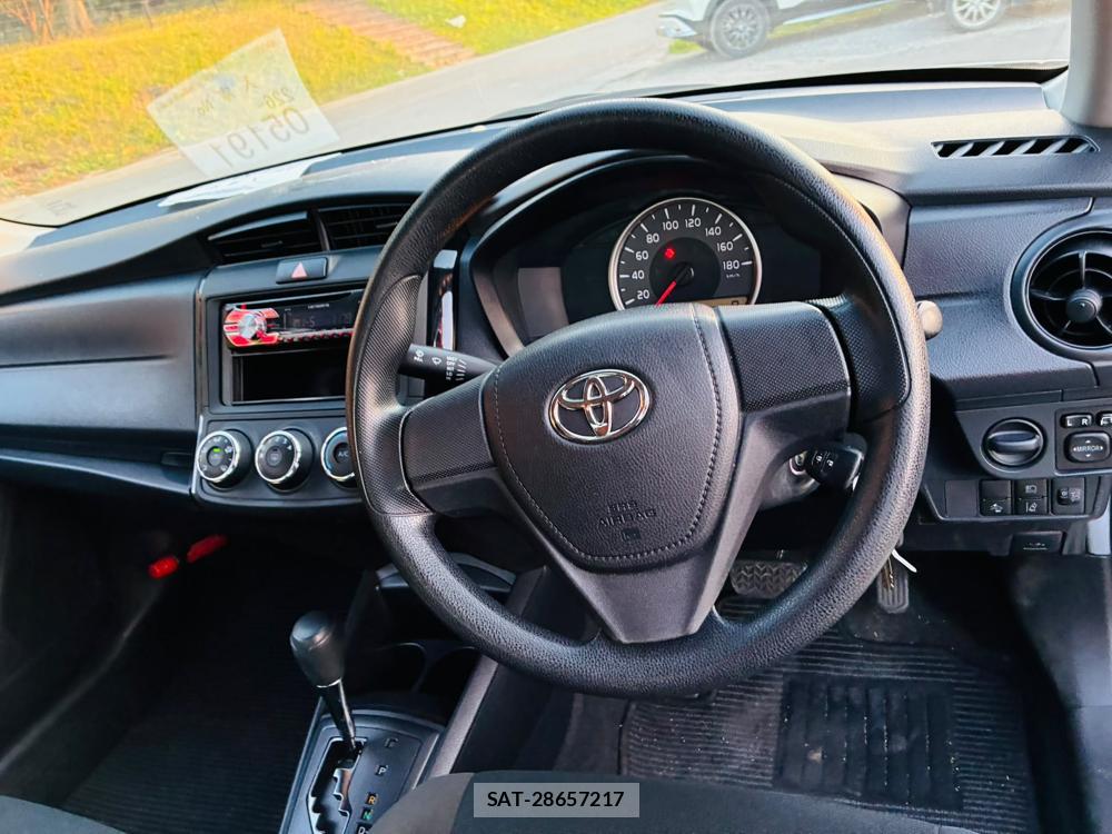 Toyota COROLLA AXIO 2019-06 7721446-14