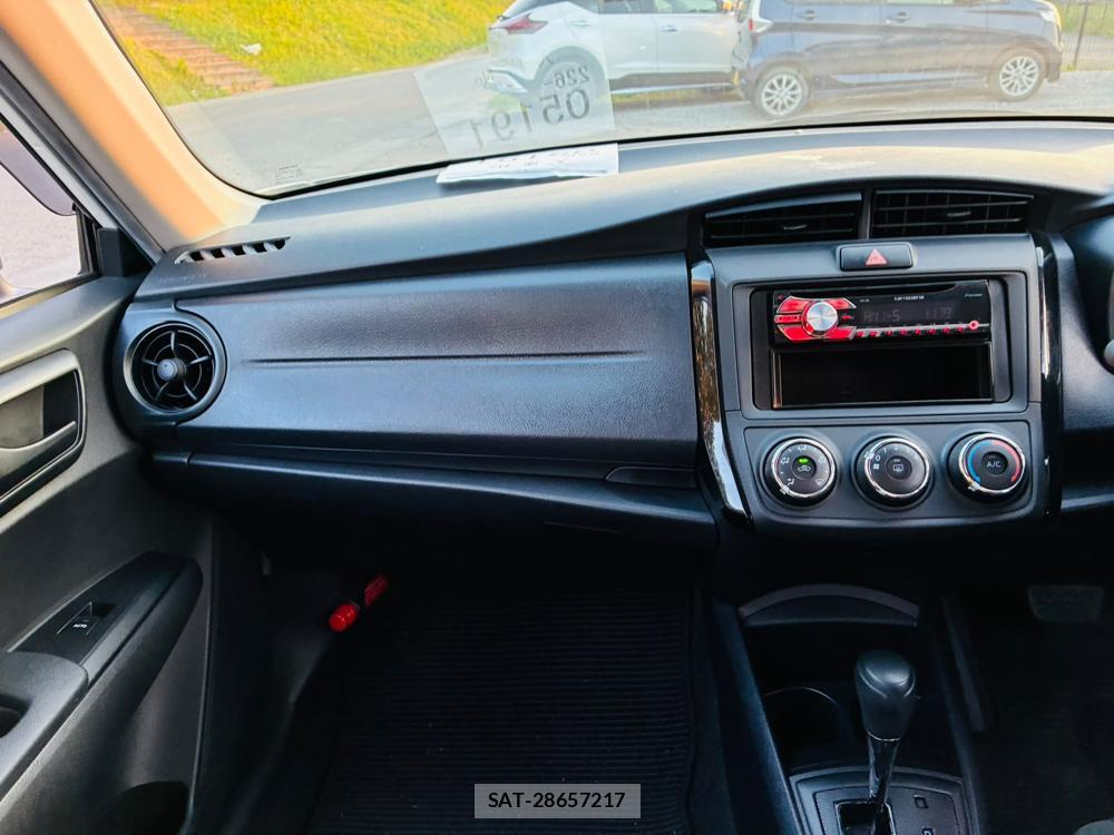 Toyota COROLLA AXIO 2019-06 7721446-17