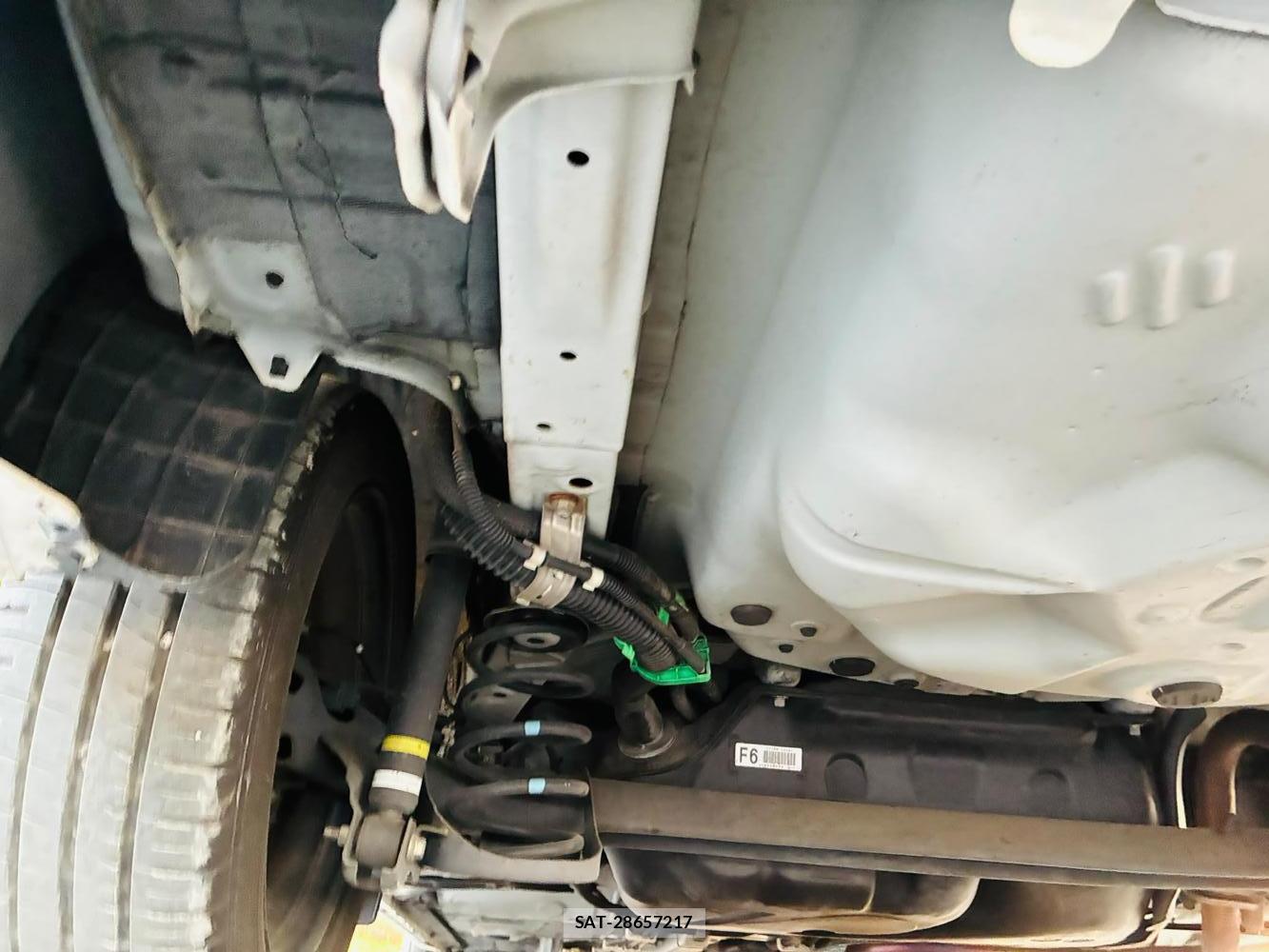 Toyota COROLLA AXIO 2019-06 7721446-32