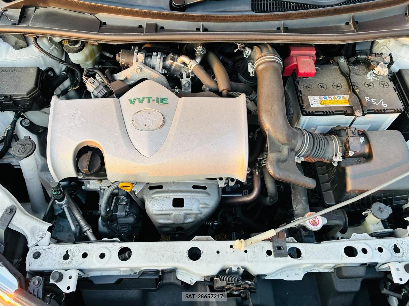 Toyota COROLLA AXIO 2019-06 7721446-34
