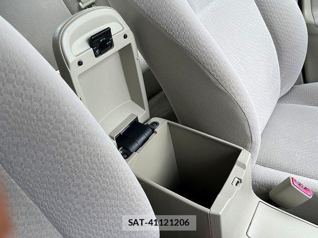 Toyota COROLLA AXIO 2010-10 7960984-23