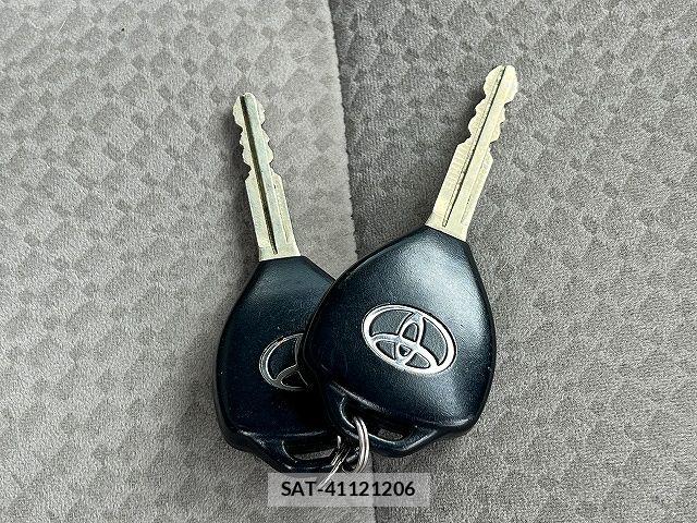 Toyota COROLLA AXIO 2010-10 7960984-25