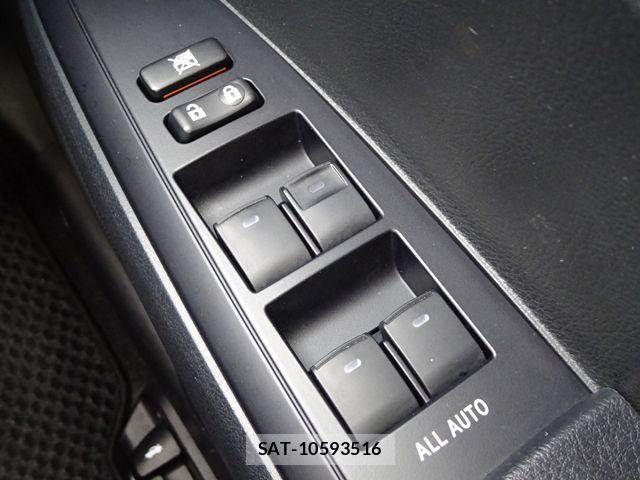Toyota COROLLA AXIO 2019-02 7960976-9