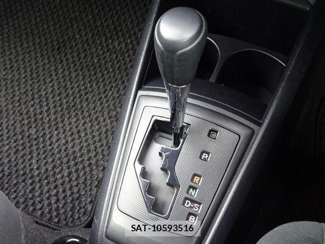 Toyota COROLLA AXIO 2019-02 7960976-10