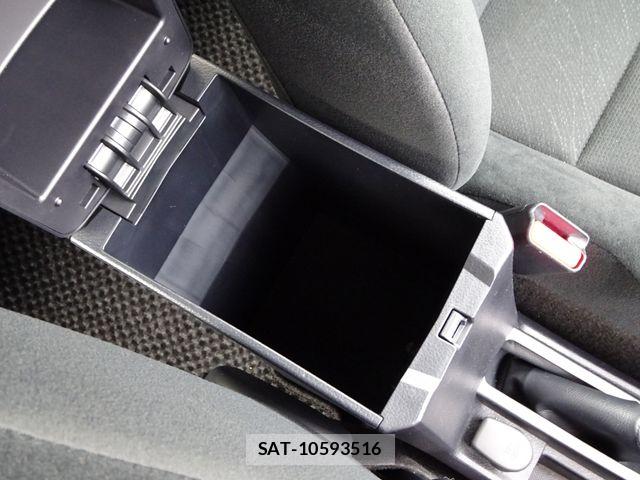 Toyota COROLLA AXIO 2019-02 7960976-22