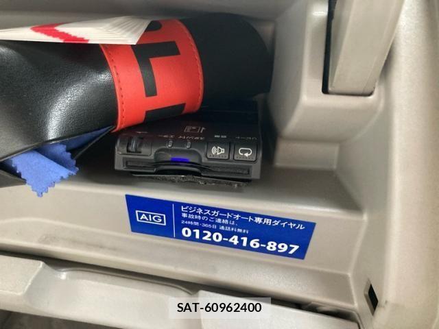 Toyota COROLLA AXIO 2007-12 7978812-19