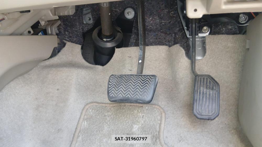 Toyota COROLLA AXIO 2009-11 7525498-18