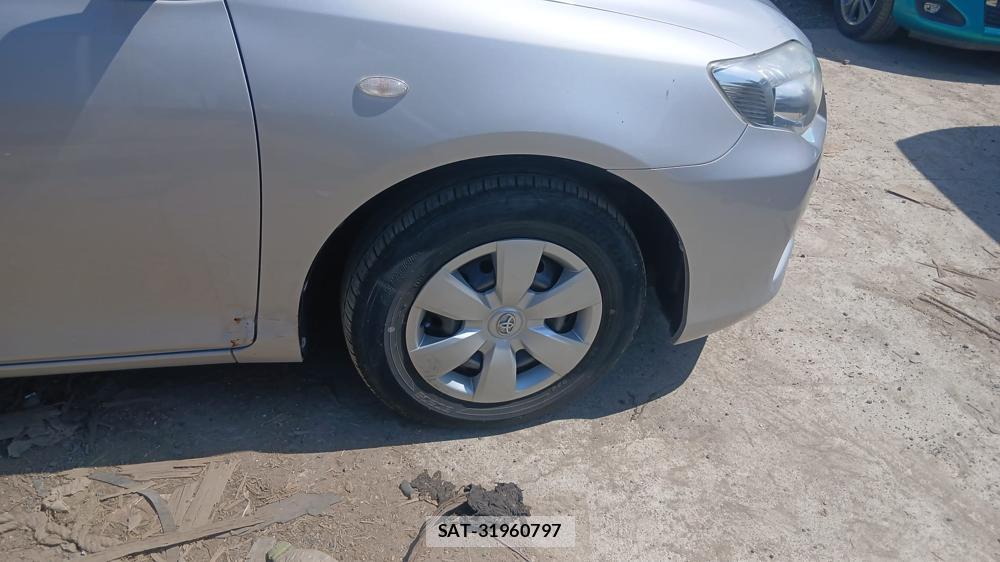Toyota COROLLA AXIO 2009-11 7525498-24