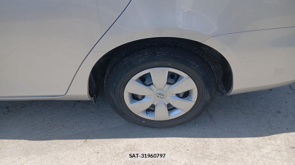 Toyota COROLLA AXIO 2009-11 7525498-26
