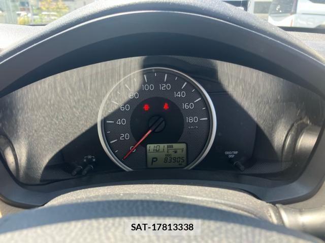 Toyota COROLLA AXIO 2013-10 7978809-15