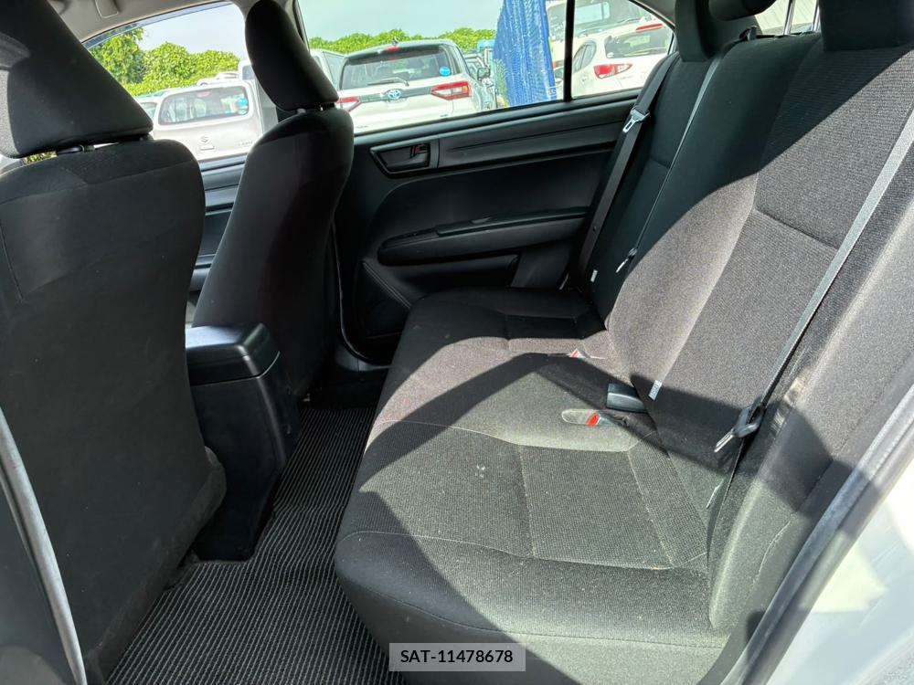 Toyota COROLLA AXIO 2020-02 7787849-9