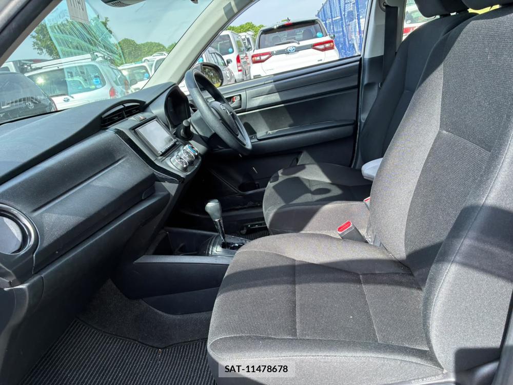 Toyota COROLLA AXIO 2020-02 7787849-10