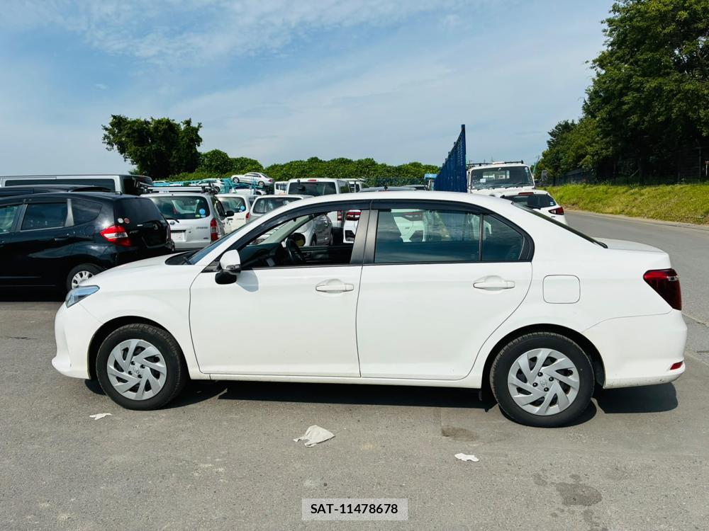 Toyota COROLLA AXIO 2020-02 7787849-1