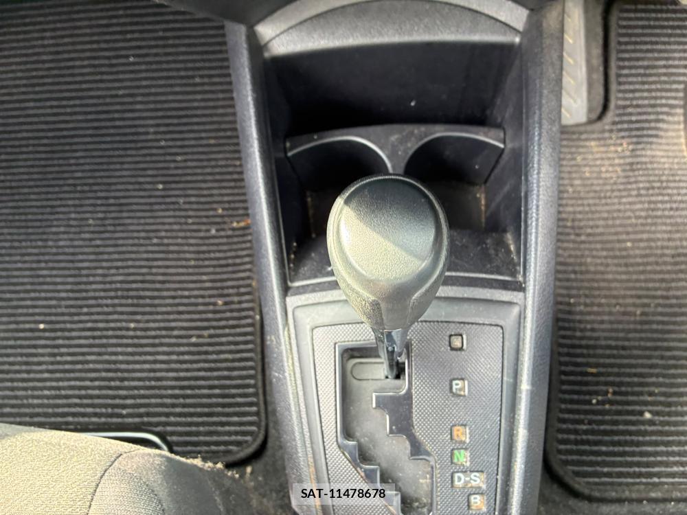 Toyota COROLLA AXIO 2020-02 7787849-19