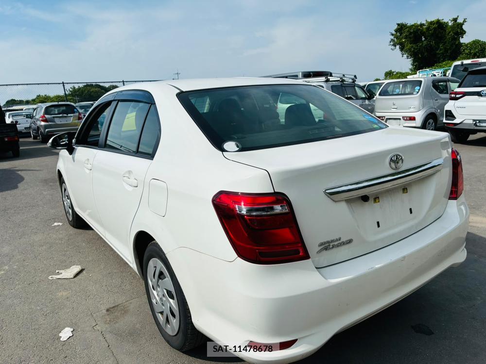 Toyota COROLLA AXIO 2020-02 7787849-2