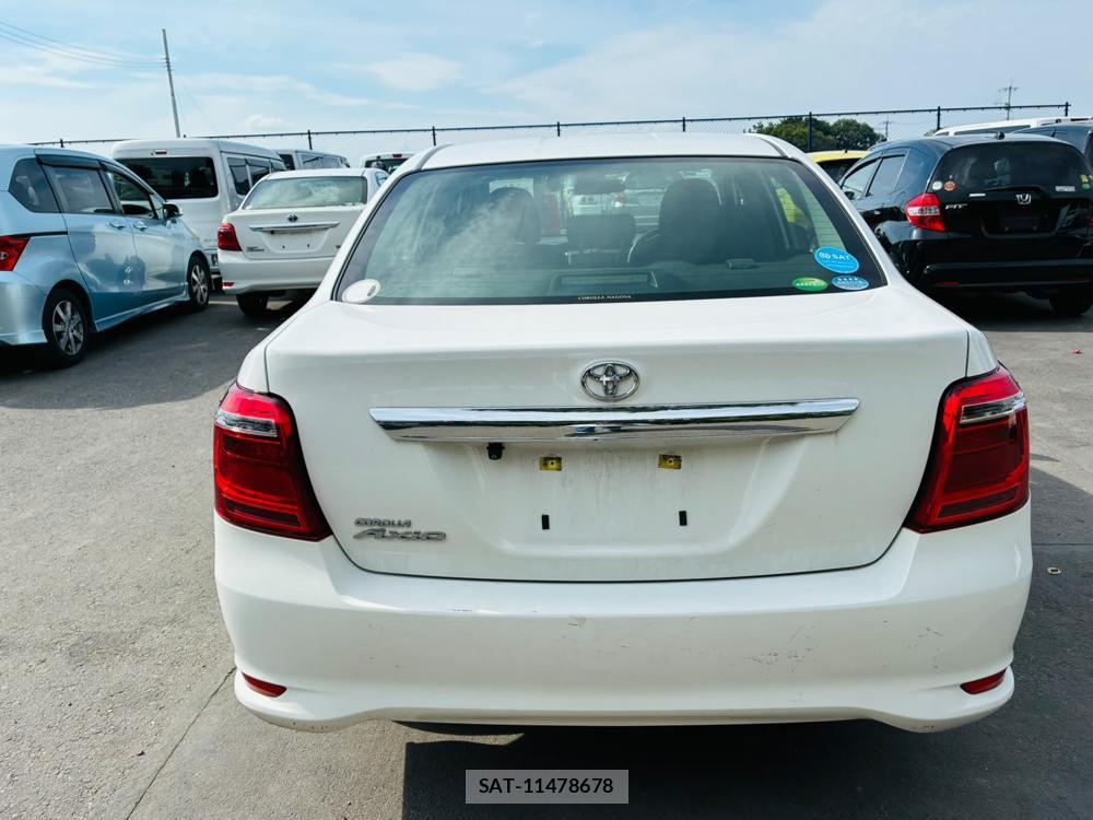 Toyota COROLLA AXIO 2020-02 7787849-3