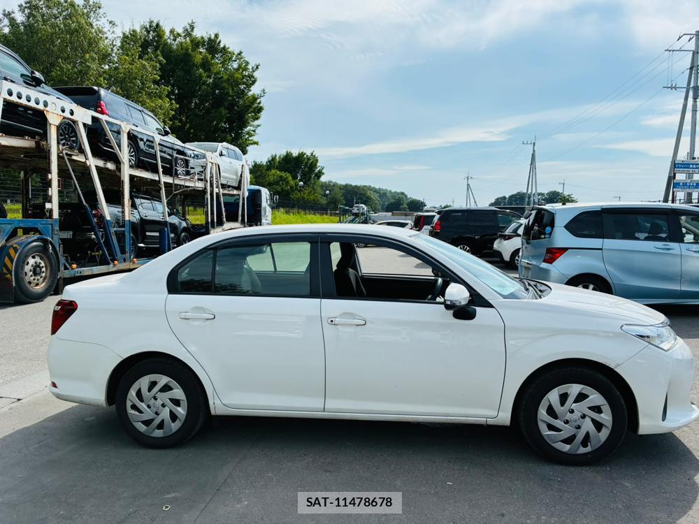 Toyota COROLLA AXIO 2020-02 7787849-5