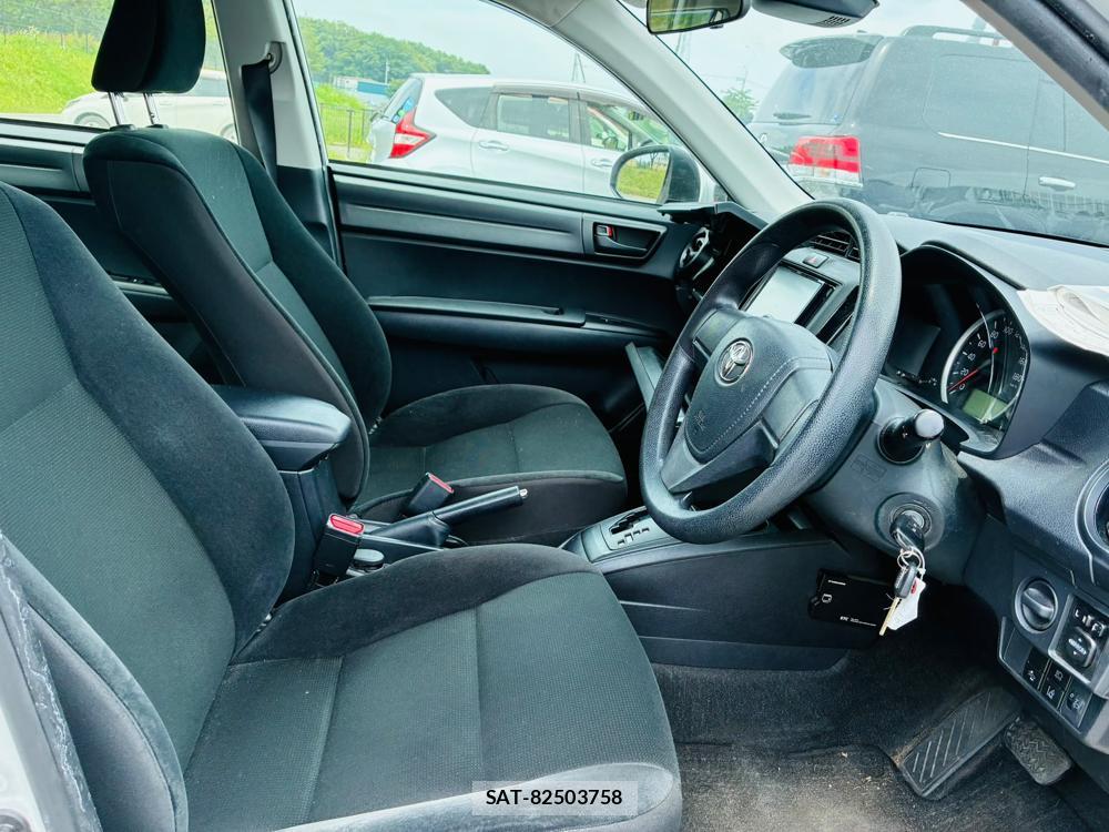 Toyota COROLLA AXIO 2019-06 7864339-11