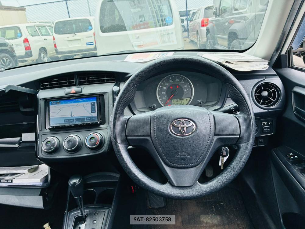 Toyota COROLLA AXIO 2019-06 7864339-13