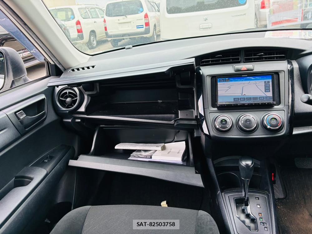 Toyota COROLLA AXIO 2019-06 7864339-17