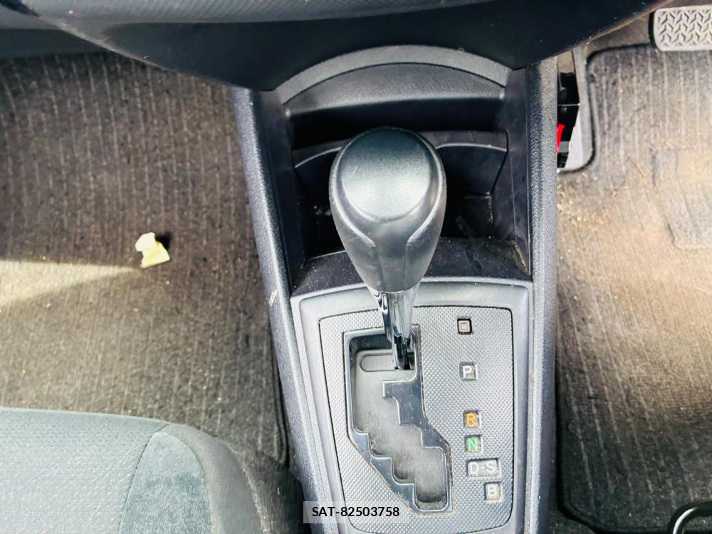 Toyota COROLLA AXIO 2019-06 7864339-20