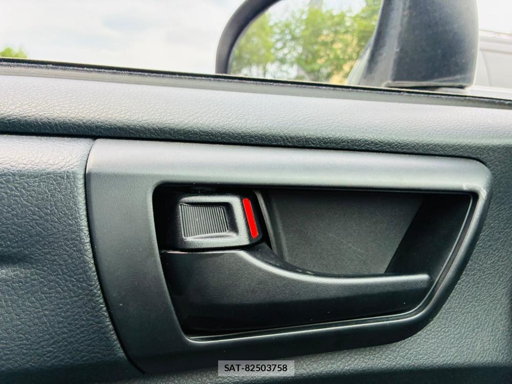 Toyota COROLLA AXIO 2019-06 7864339-23