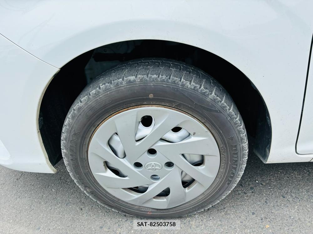 Toyota COROLLA AXIO 2019-06 7864339-29