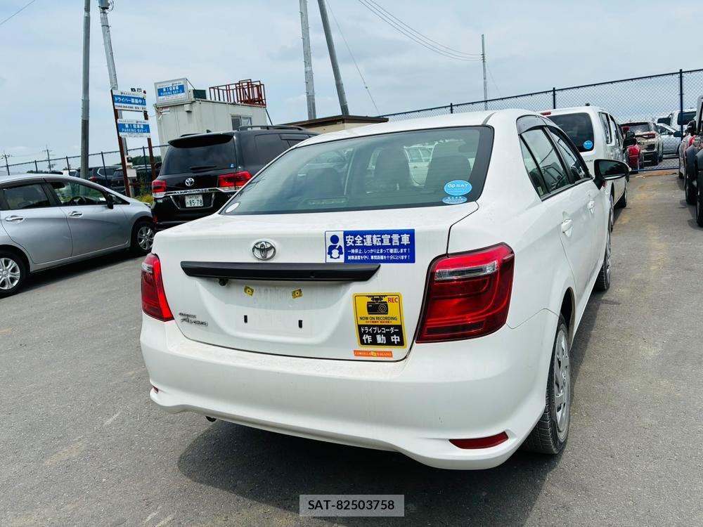 Toyota COROLLA AXIO 2019-06 7864339-4