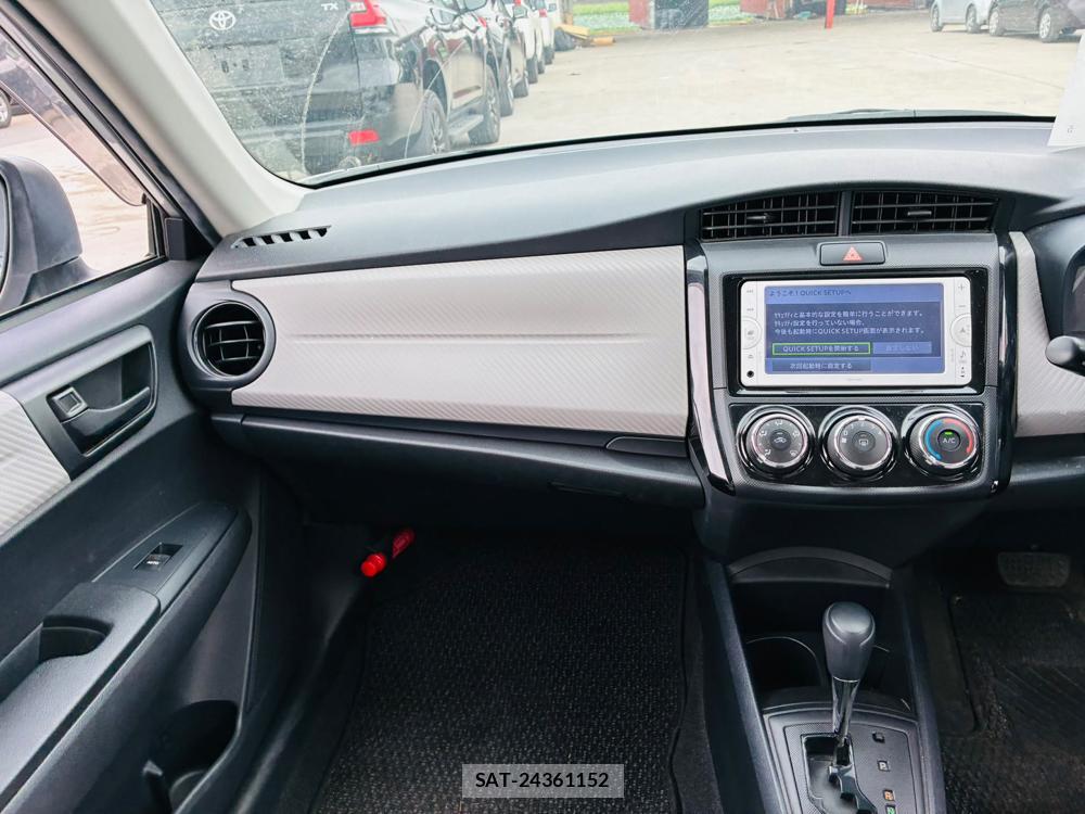Toyota COROLLA AXIO 2012-07 7749330-17