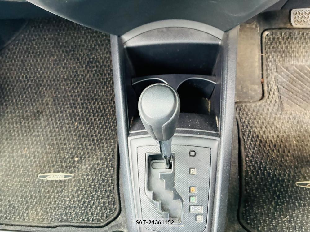Toyota COROLLA AXIO 2012-07 7749330-20