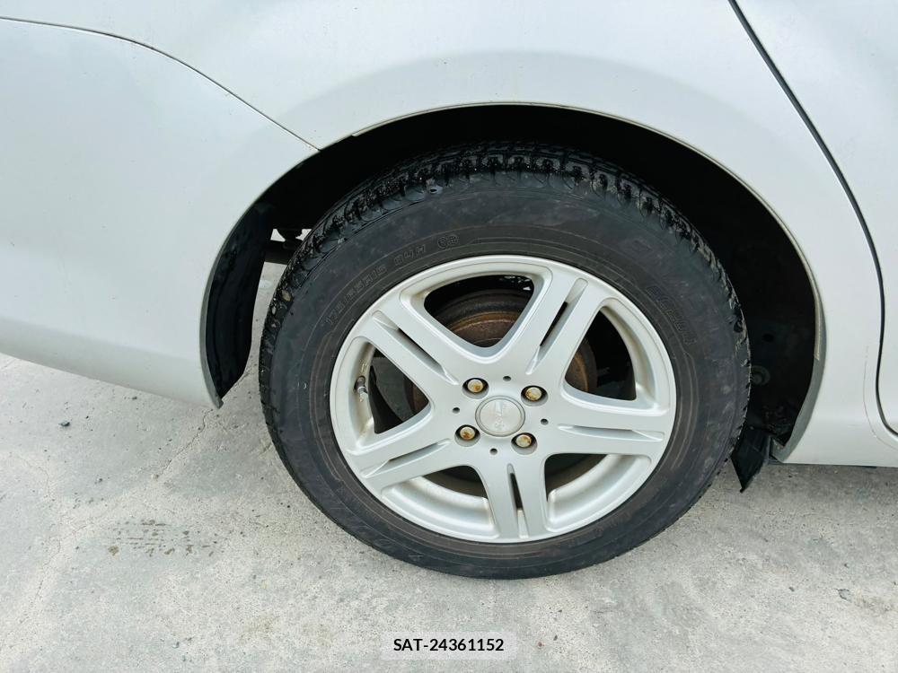 Toyota COROLLA AXIO 2012-07 7749330-27
