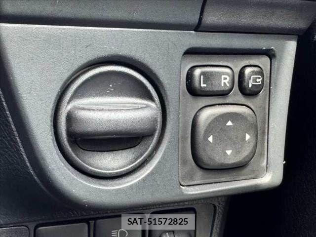 Toyota COROLLA AXIO 2016-12 8034898-24