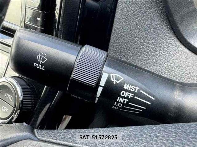 Toyota COROLLA AXIO 2016-12 8034898-26
