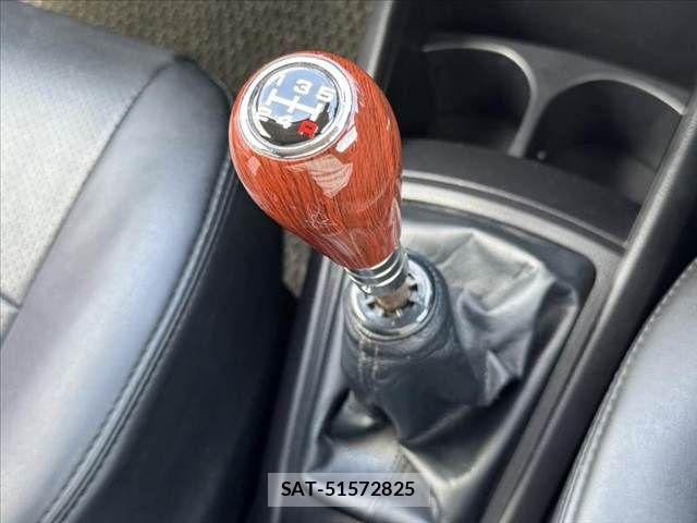 Toyota COROLLA AXIO 2016-12 8034898-4