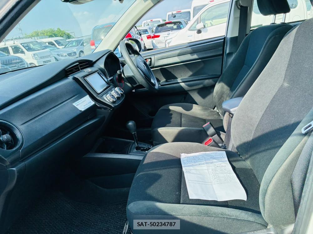 Toyota COROLLA AXIO 2019-04 7933416-10
