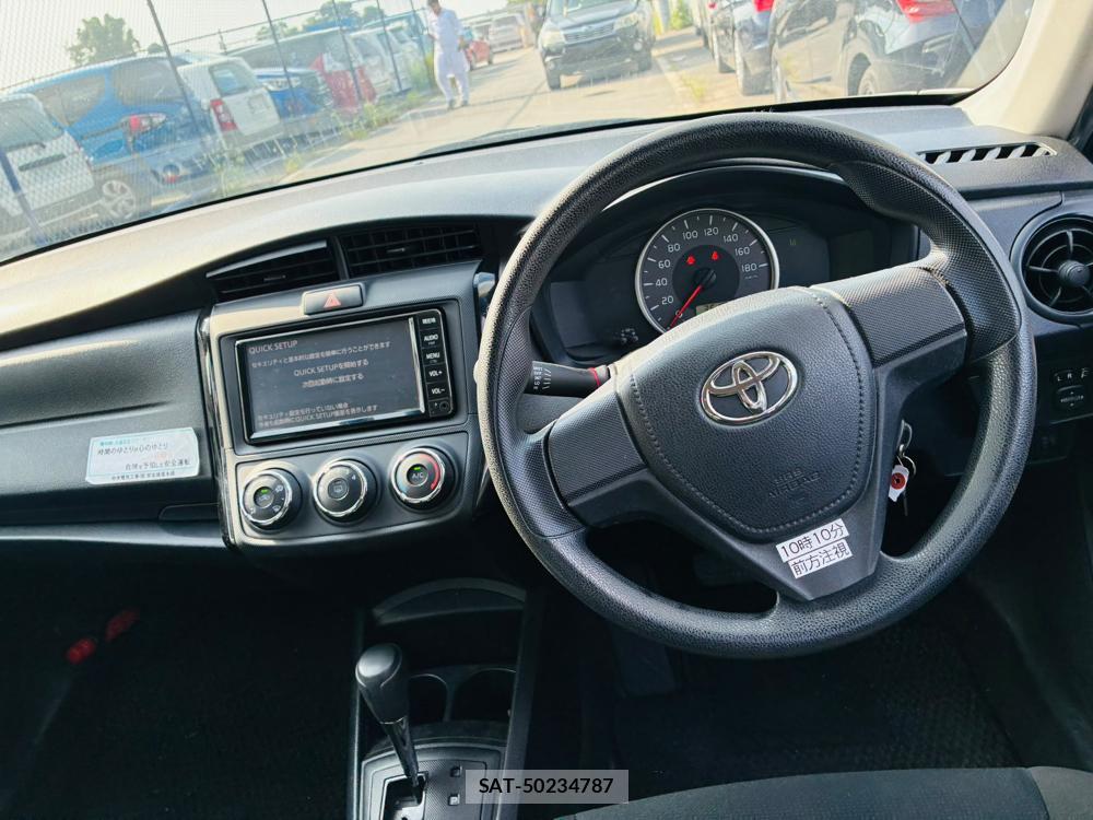 Toyota COROLLA AXIO 2019-04 7933416-13