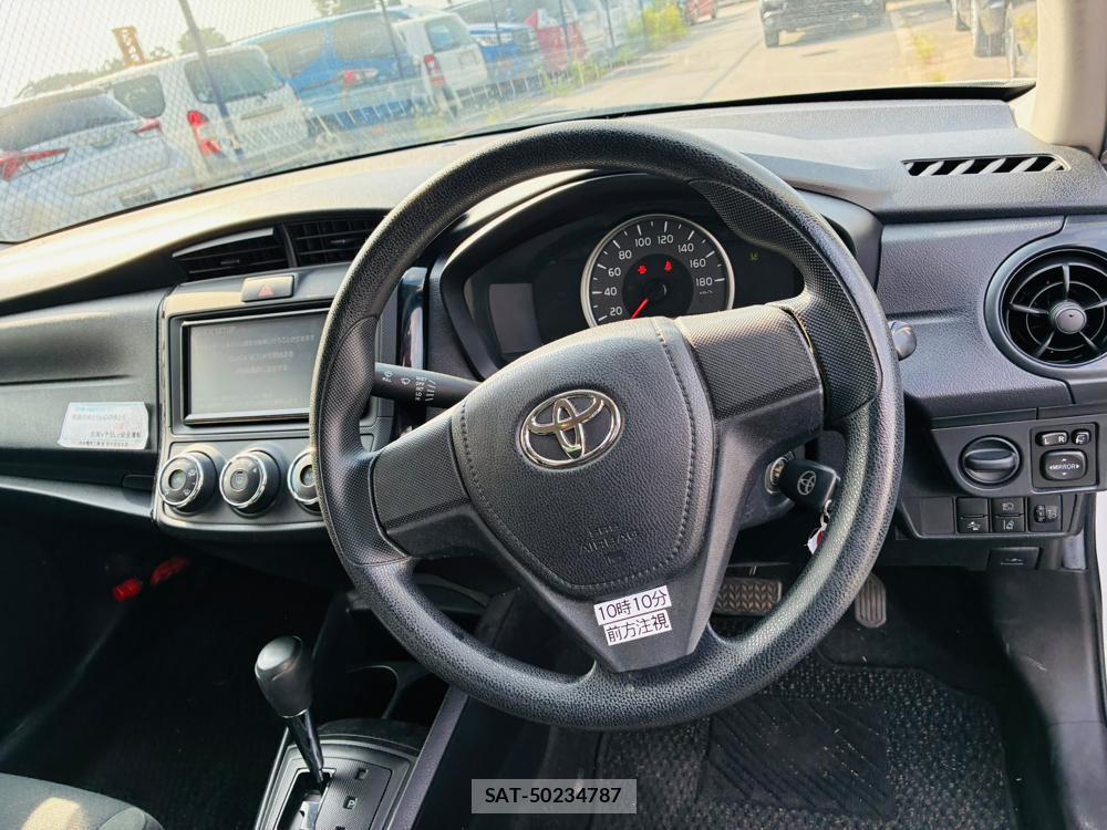 Toyota COROLLA AXIO 2019-04 7933416-14