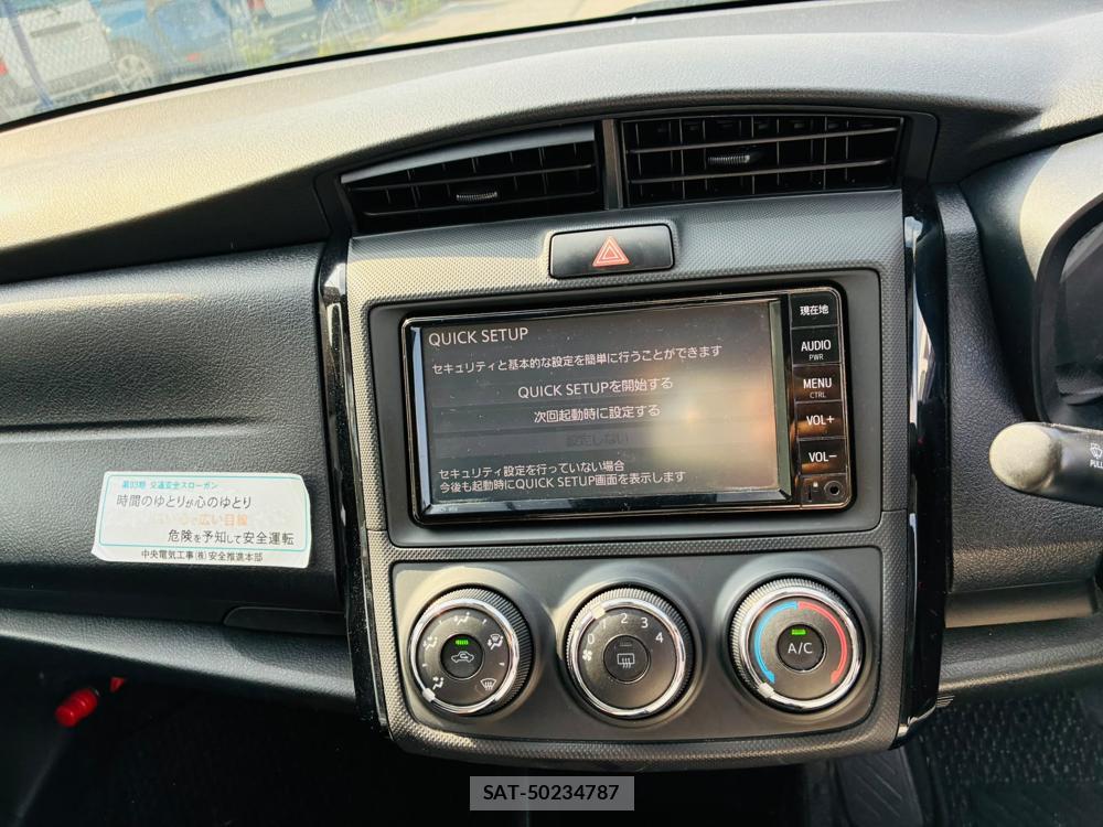 Toyota COROLLA AXIO 2019-04 7933416-18