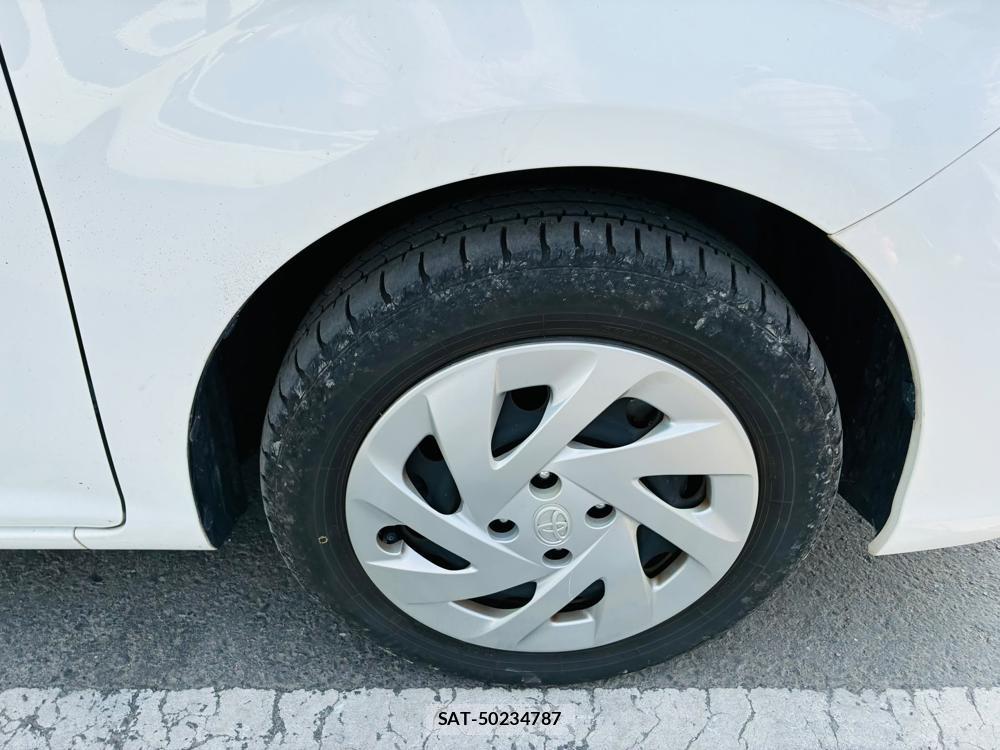 Toyota COROLLA AXIO 2019-04 7933416-28