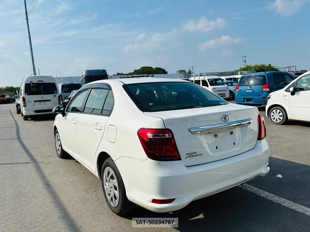 Toyota COROLLA AXIO 2019-04 7933416-2