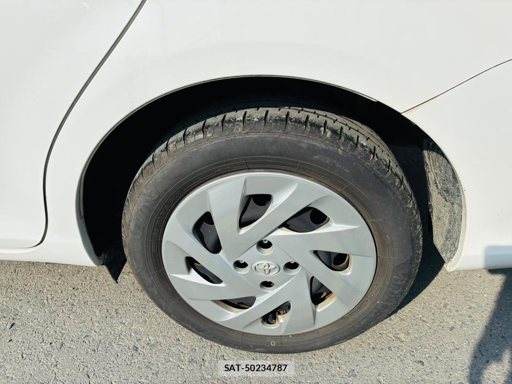 Toyota COROLLA AXIO 2019-04 7933416-30