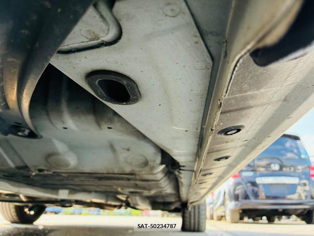 Toyota COROLLA AXIO 2019-04 7933416-36